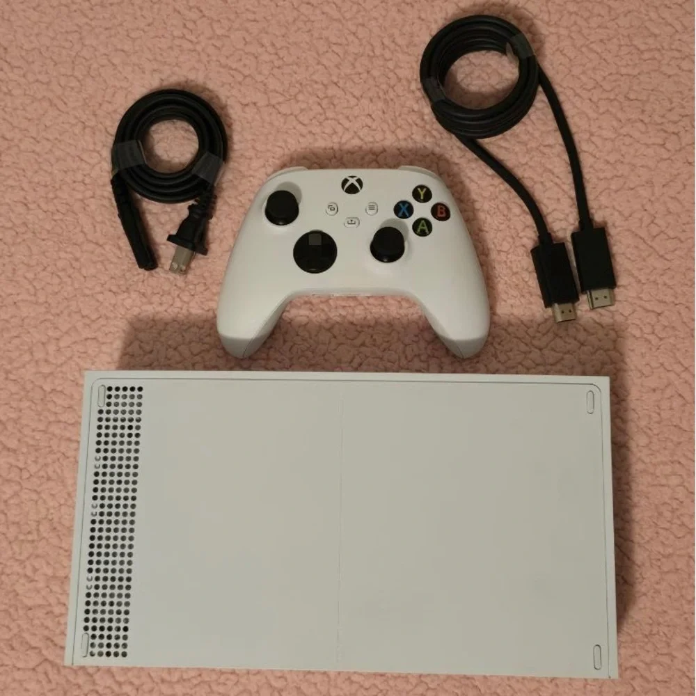 Xbox Series S (512GB model) (one controller, HDMI & power cord included) - white
